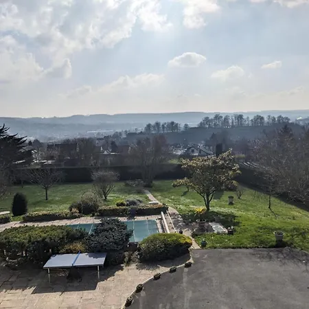 Semesterbostad Maison Entiere Et Spacieuse Dovie Château-Thierry