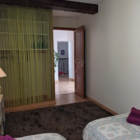 Semesterbostad Maison Entiere Et Spacieuse Dovie