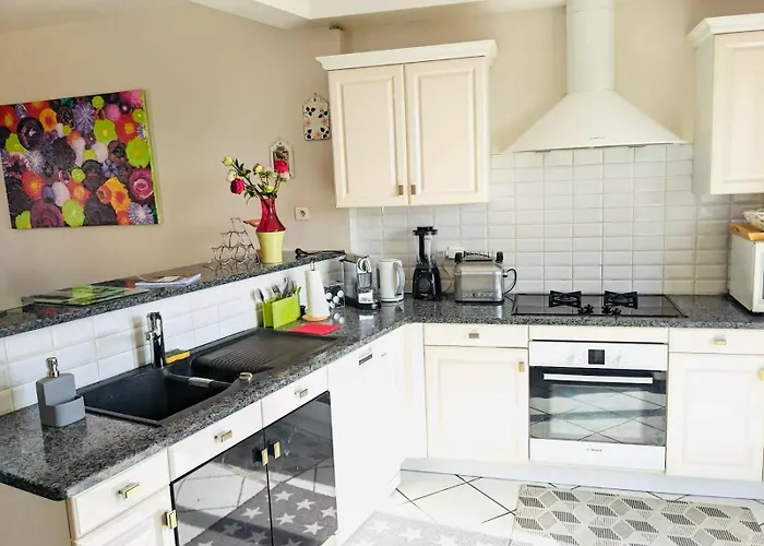 Maison Entiere Et Spacieuse Dovie Holiday home *