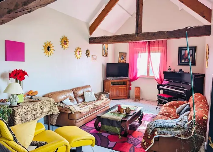 Maison Entiere Et Spacieuse Dovie Holiday home Chateau-Thierry