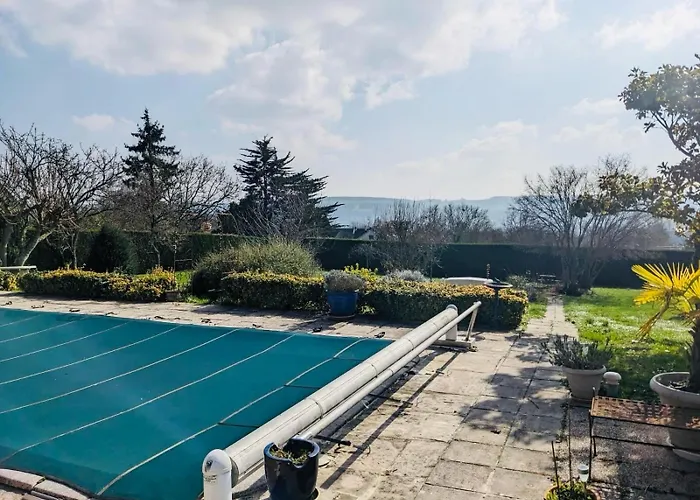 Maison Entiere Et Spacieuse Dovie Holiday home *